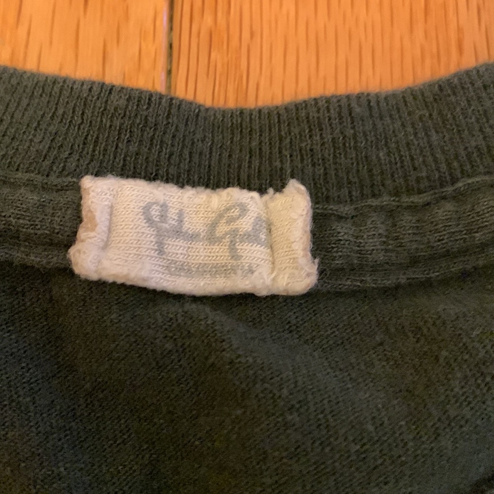 Brandy Melville cropped t-shirt. Hunter green and white. One size. Make offer! - Picture 3 of 3